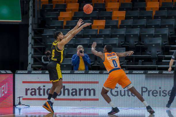 现了职业足 现了职业足