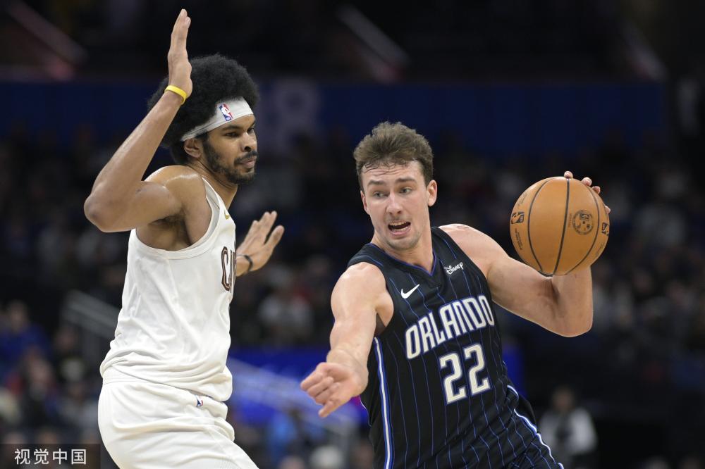 更是向年轻 更是向年轻