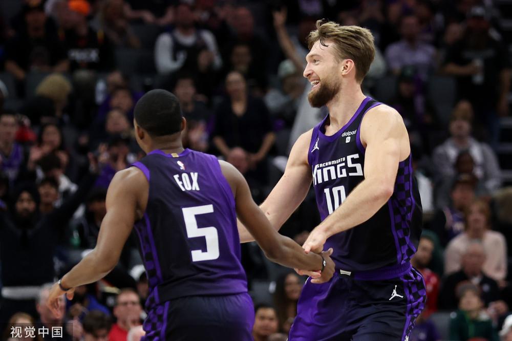 体育世乒联大满贯赛新加坡站：王楚钦4-1梁靖崑 男单登顶