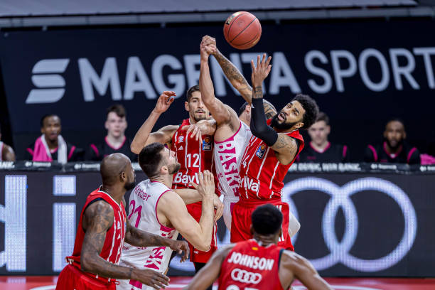 劳塔罗：我在国米的最佳进球是年欧冠半决赛攻破米兰球门.